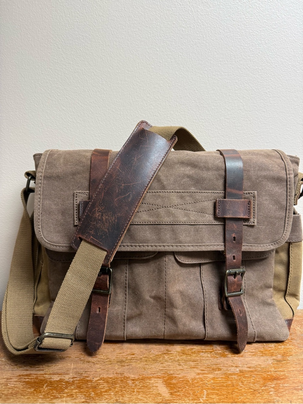SOAEON Waxed Canvas Leather Messenger Bag Laptop Briefcase Crossbody Brown